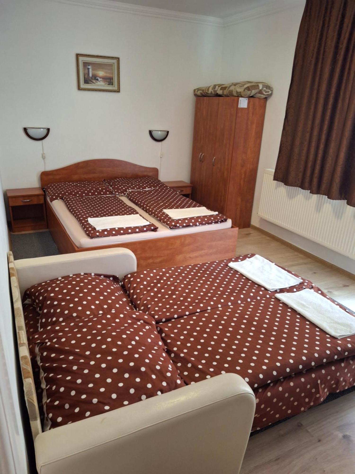 Birta Apartman Hajdúszoboszló Exterior foto